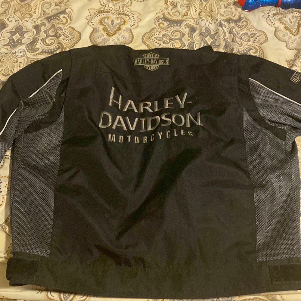 Harley Davison extra large men’s riding jacket vented adjustable.